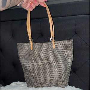 🐟FENDI ZUCCA TOTE🐟